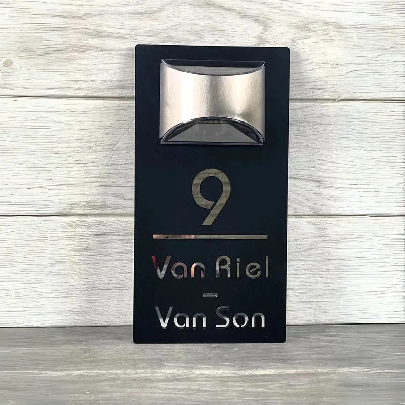 WD™ Lichthuis  | Gepersonaliseerde verlicht naambord aan huis