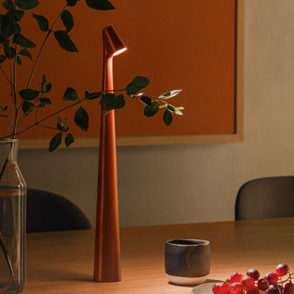 WD™ Minimalist Beam Lamp