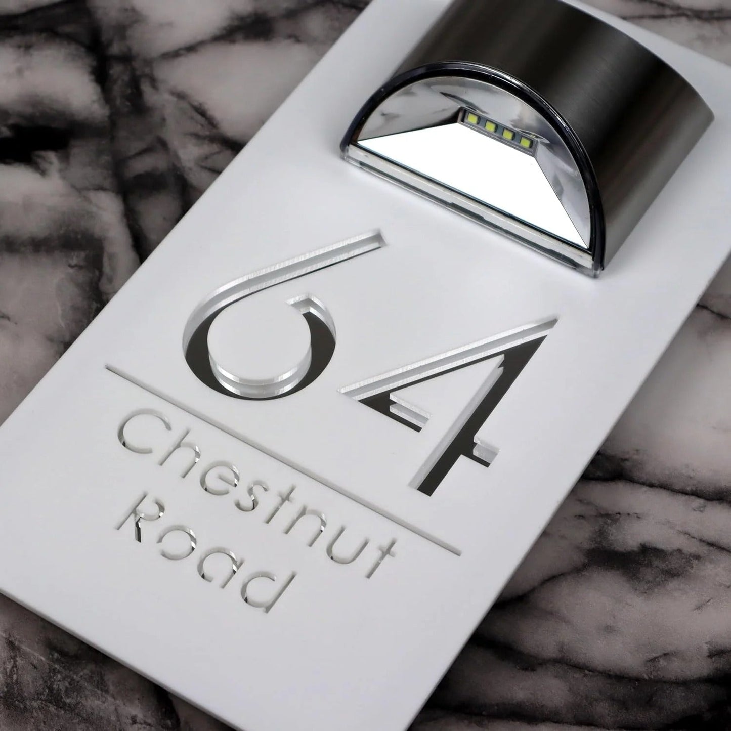 WD™ Lichthuis  | Gepersonaliseerde verlicht naambord aan huis